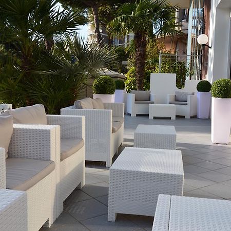 Hotel Mirage Milano Marittima Exterior photo