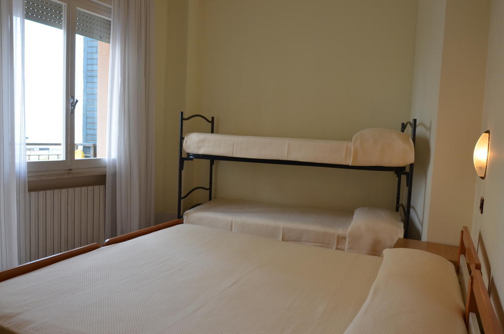 Hotel Mirage Milano Marittima Exterior photo